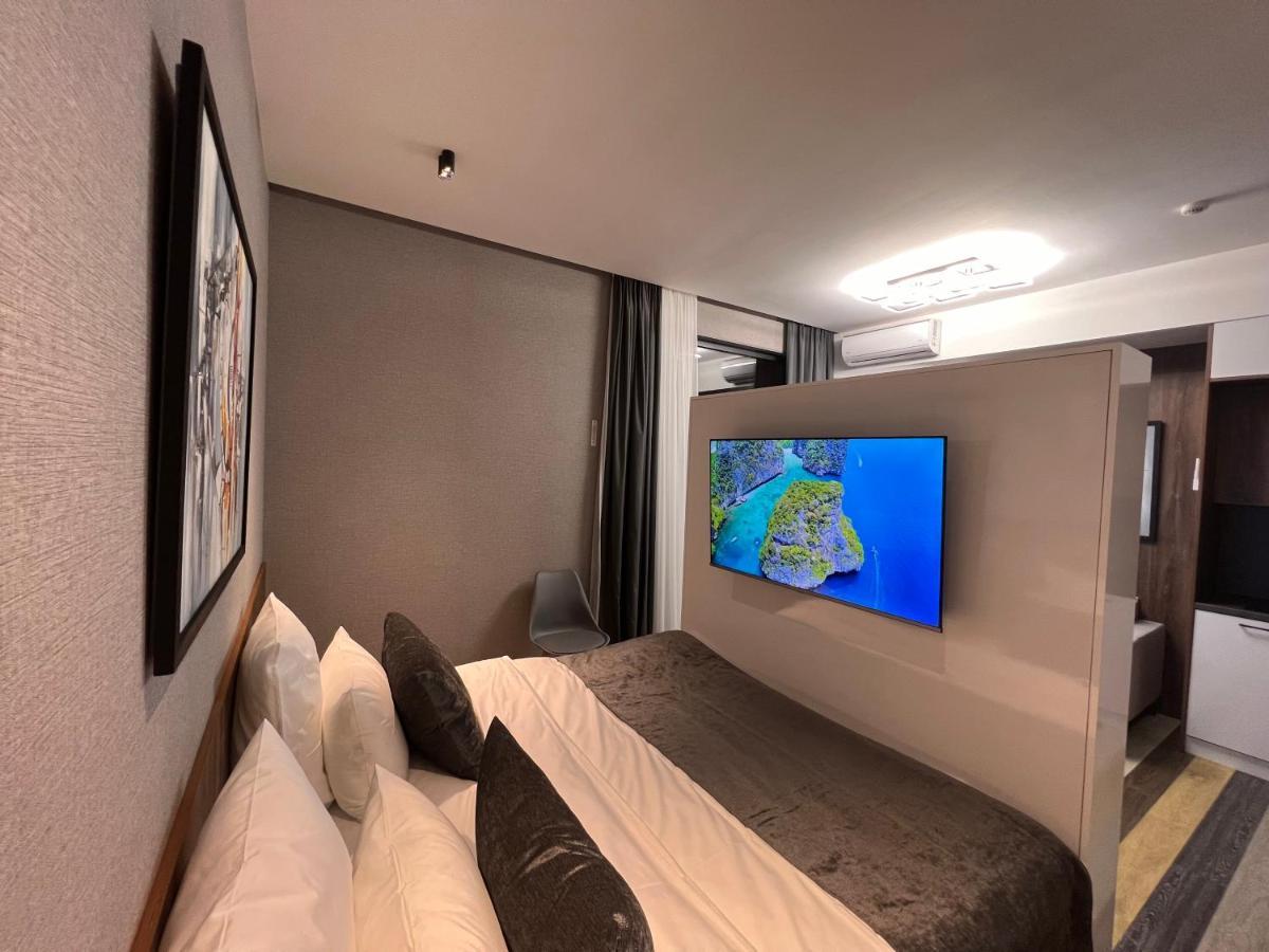 Tumanyan Apartments 耶烈万 外观 照片