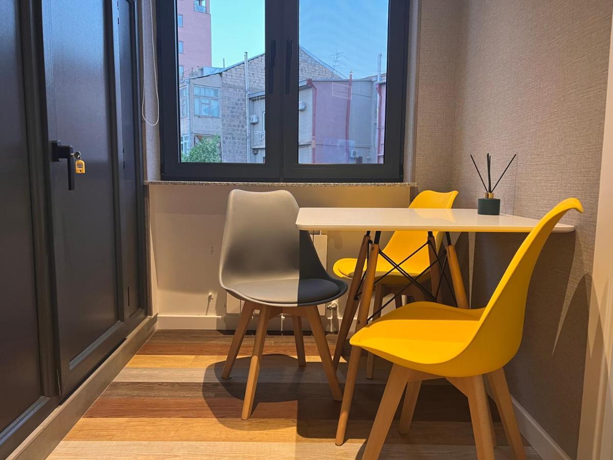 Tumanyan Apartments 耶烈万 外观 照片
