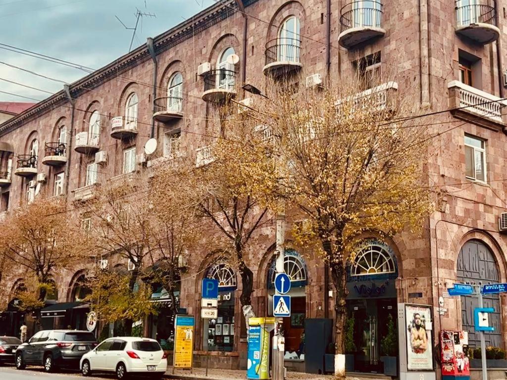 Tumanyan Apartments 耶烈万 外观 照片