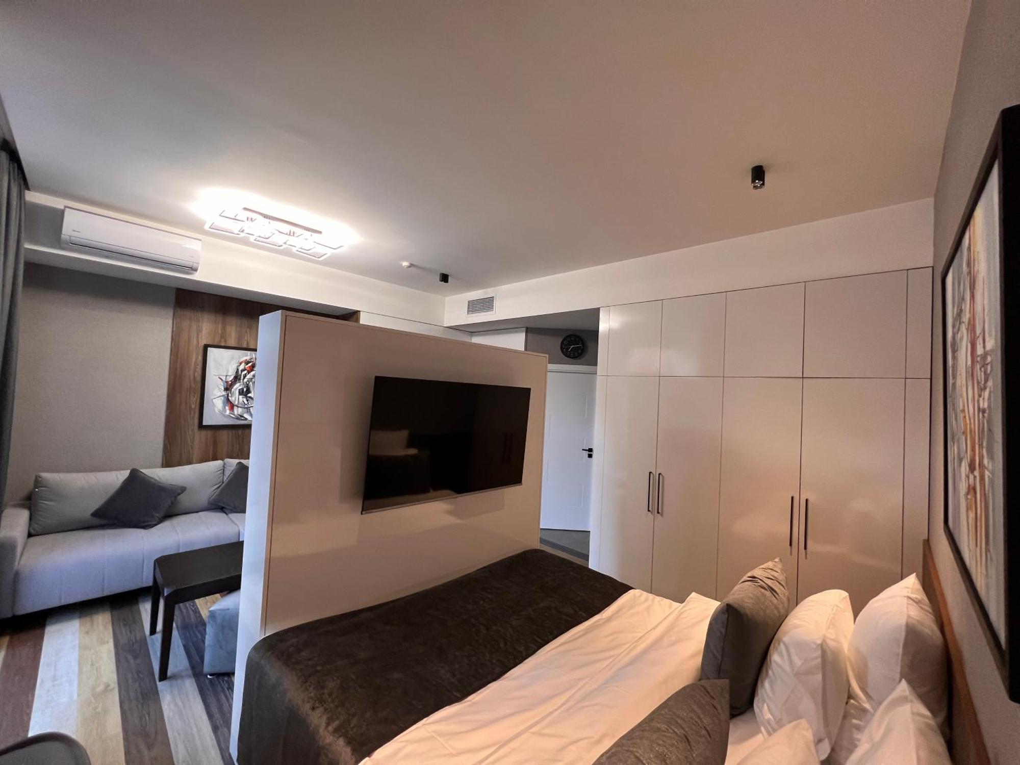 Tumanyan Apartments 耶烈万 外观 照片